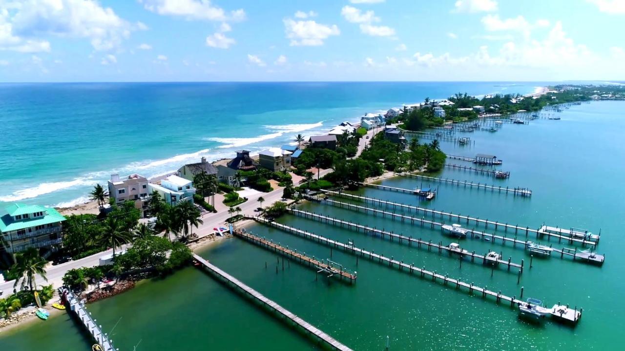 Family Tides Villa Stuart Bagian luar foto