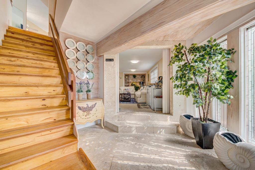 Family Tides Villa Stuart Bagian luar foto