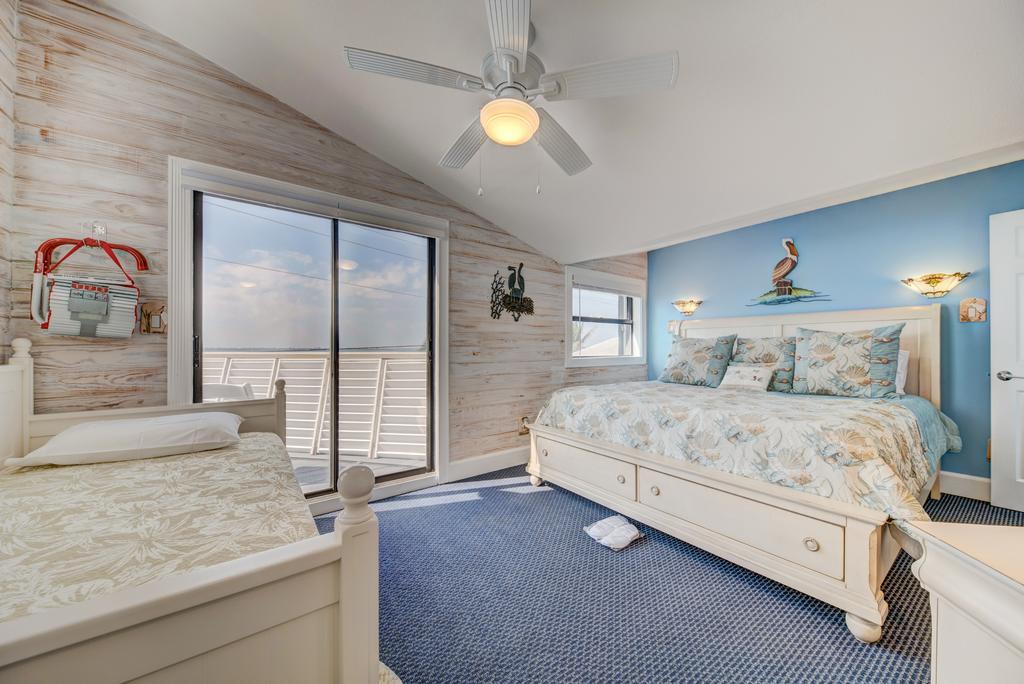 Family Tides Villa Stuart Bagian luar foto